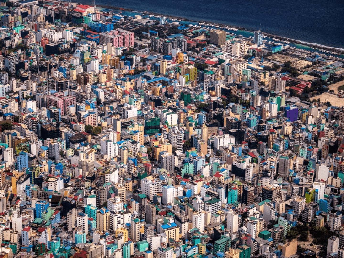 Explore Malé